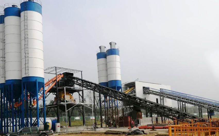 億立HZS180混凝土攪拌站在安徽六安安裝調(diào)試成功<div   id=